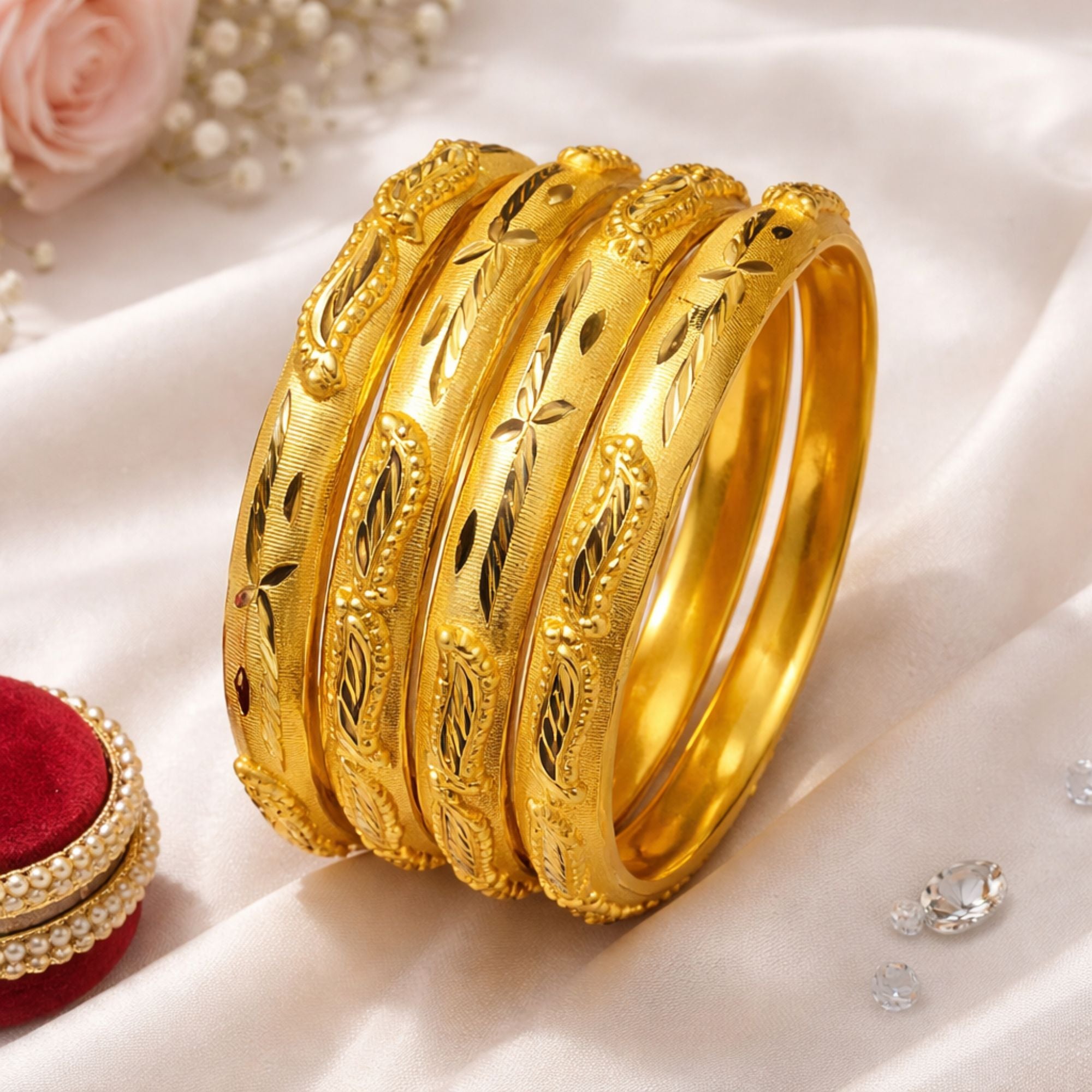 Gorgeous Design Gold Plated 4pc Bangle Set
