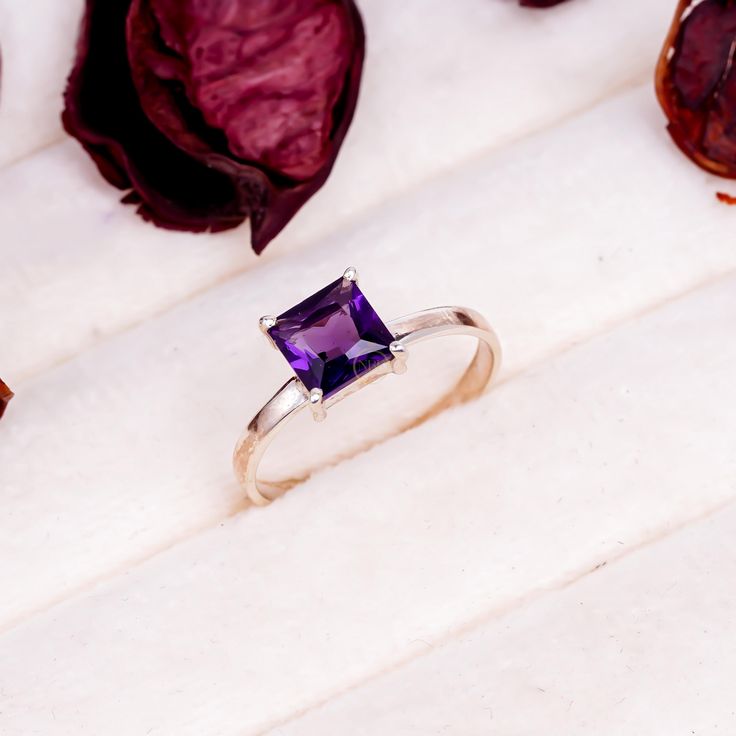 Square-cut Rings
