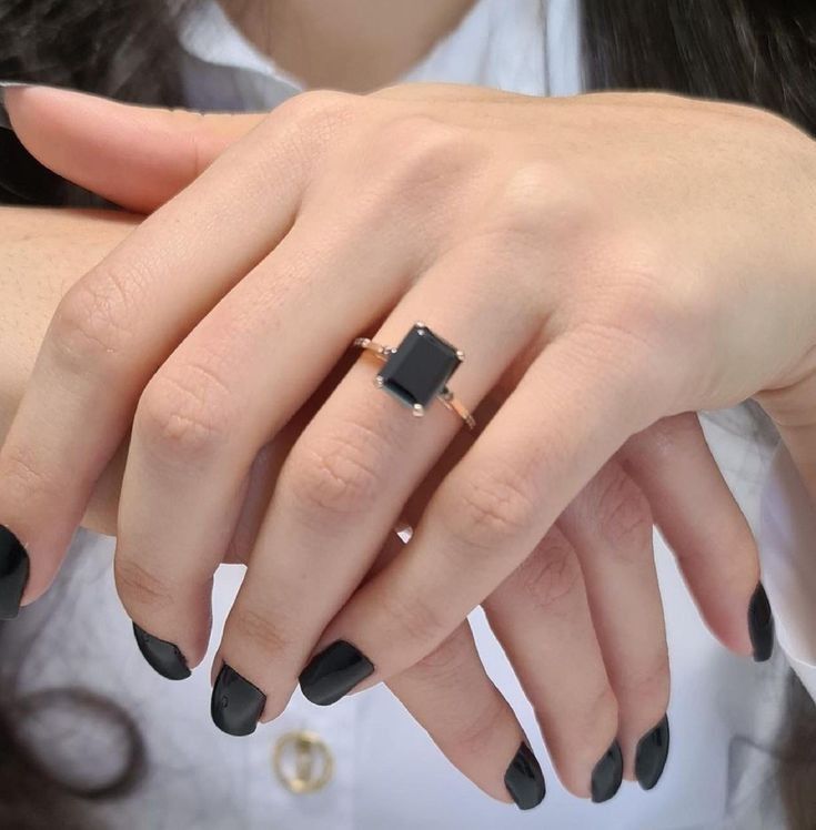Square-cut Rings